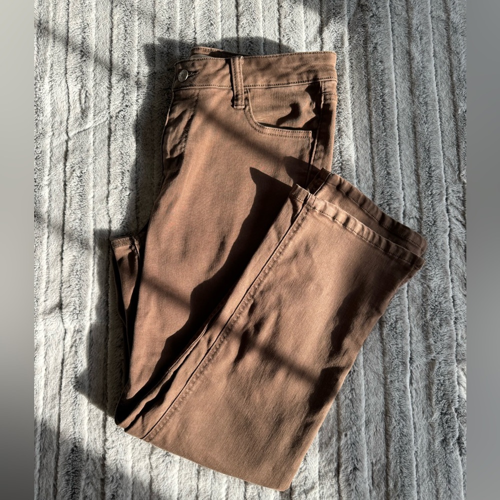 NWOT Maurices Brown Slim Straight Ankle Jean 8